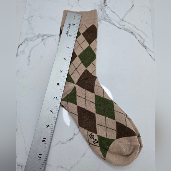 Corpcore | Argyle tan brown maximalist print preppy tube socks - Picture 5 of 7
